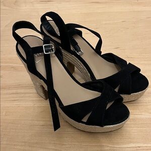 Kaari Blue Black Wedge Sandals